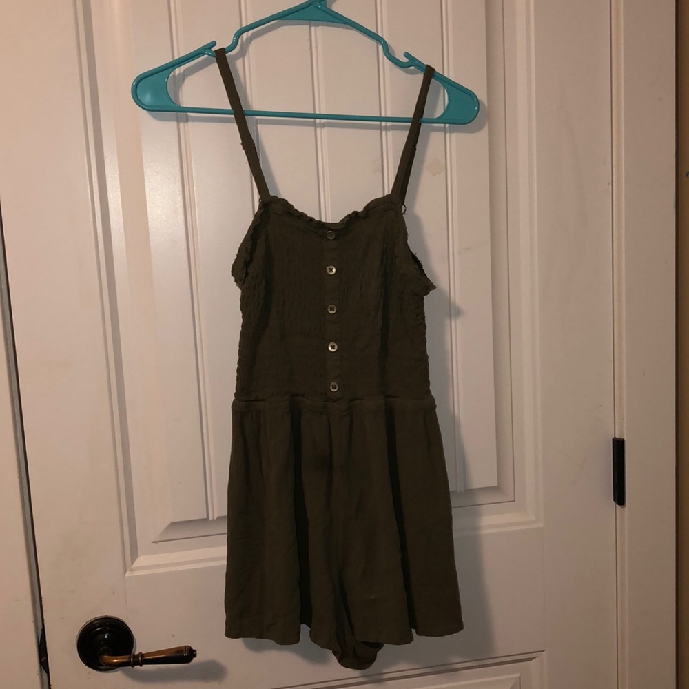 Wild Fable Women’s Olive Green Short Romper